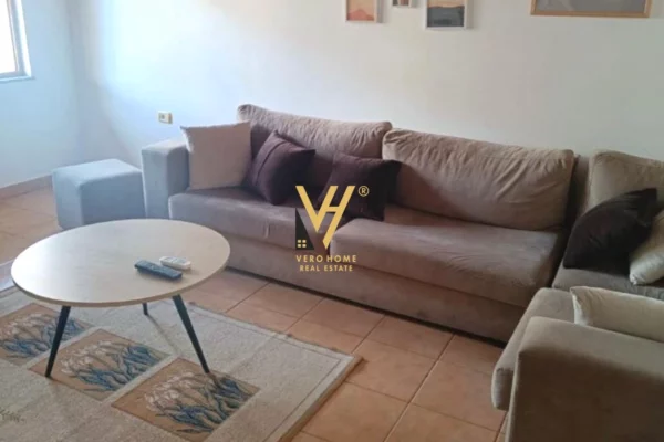 JEPET APARTAMENT 1+1 ME QIRA NE BLLOK 50.000 LEKE