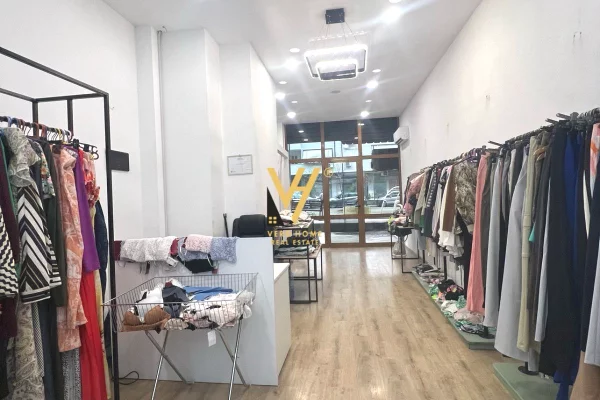 Ambient biznesi me qera 1+1 ne Tirane - 60,000 Leke