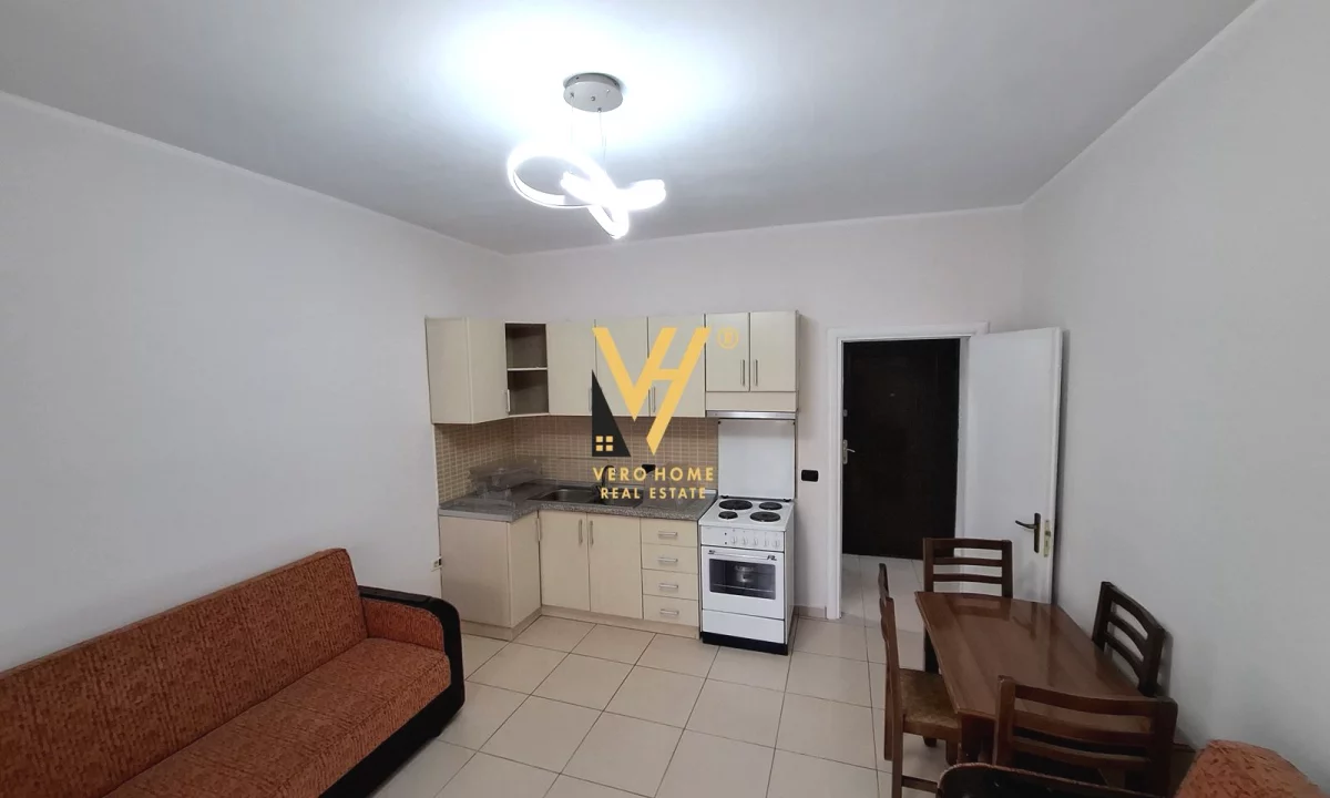 Shtepi ne shitje Apartament ne Durres, 1+1, Mobilimi E mobiluar, Pagesa 7,300,000  Leke.