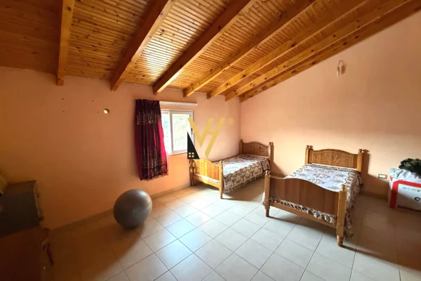 Luxury villas for rent in Tirana 7+1, Emty