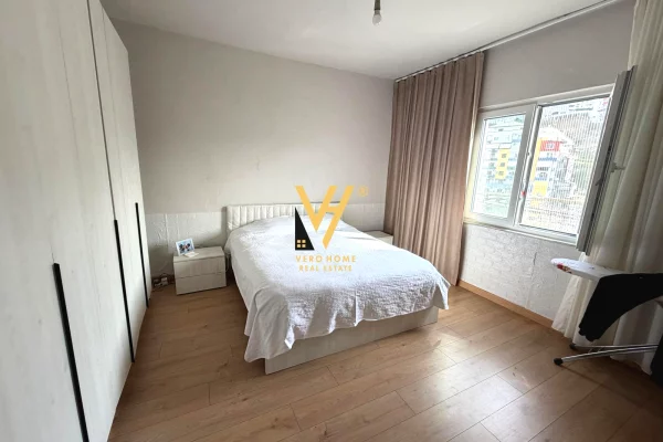 Luxury villas for rent in Tirana 7+1, Emty