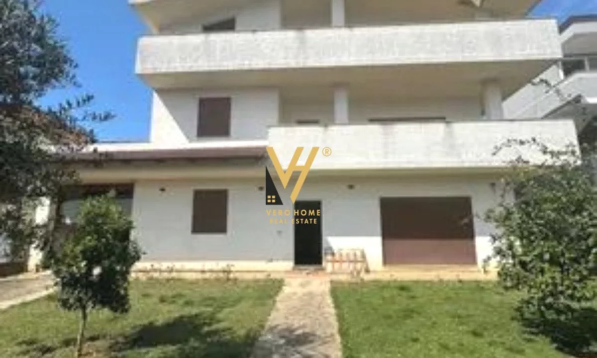 Luxury villas for rent in Tirana 7+1, Emty