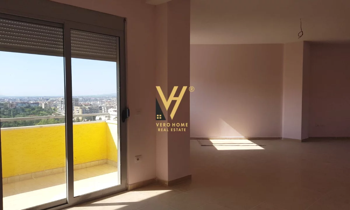 Shtepi ne shitje Apartament ne Tirane, 3+1, Mobilimi E mobiluar, Pagesa 350,000  Euro.