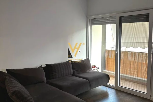 JEPET APARTAMENT 1+1+BLK ME QIRA TE KRISTAL CENTER 70.000 LEKE