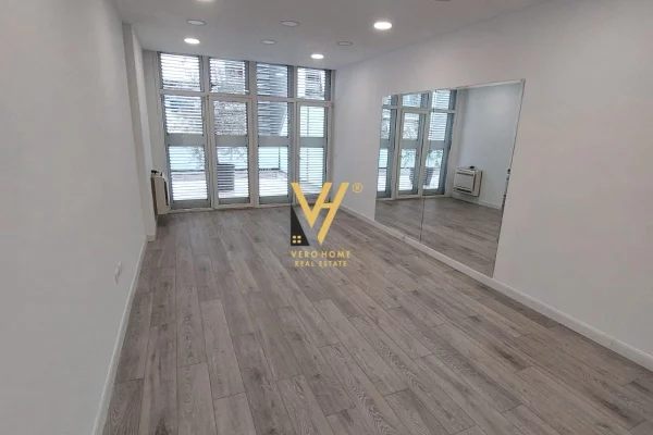 Ambient biznesi me qera 3+1 ne Tirane - 5,000 Euro