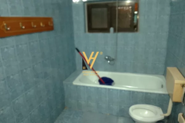 Attic (top floor of the roof) for rent in Tirana 2+1, Furnished