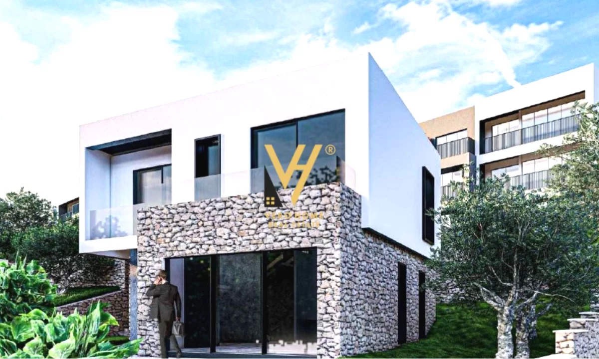 Shtepi ne shitje Vila Luksoze ne Tirane, 3+1, Mobilimi Bosh, pa mobiluar, Pagesa 75,000,000  Leke.