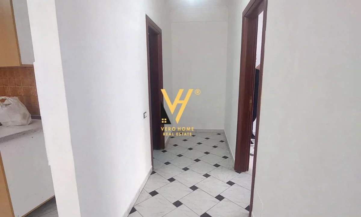 Appartamento in affitto a Tirana 2+1, Vuoto