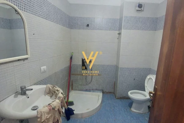 Appartamento in affitto a Tirana 2+1, Vuoto