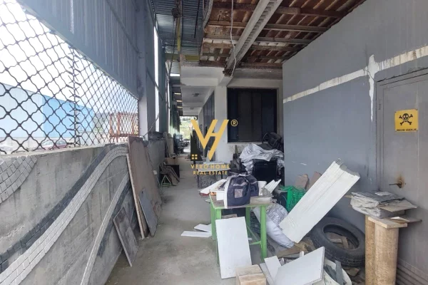 Ambient biznesi ne shitje 4+1 ne Tirane - 84,000,000 Leke