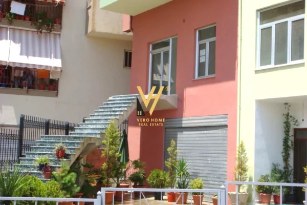 Ambient biznesi me qera 1+1 ne Tirane - 400 Euro