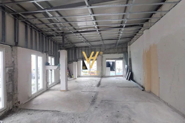 Ambient biznesi me qera 3+1 ne Tirane - 5,000 Dollar