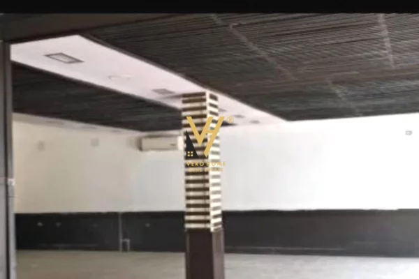 Ambient biznesi ne shitje 4+1 ne Tirane - 260,000 Euro