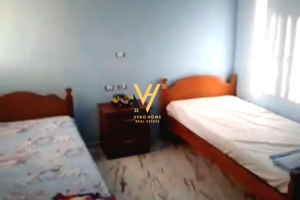 Shtepi ne shitje Apartament ne Vlore, 2+1, Mobilimi E mobiluar, Pagesa 215,000  Euro.