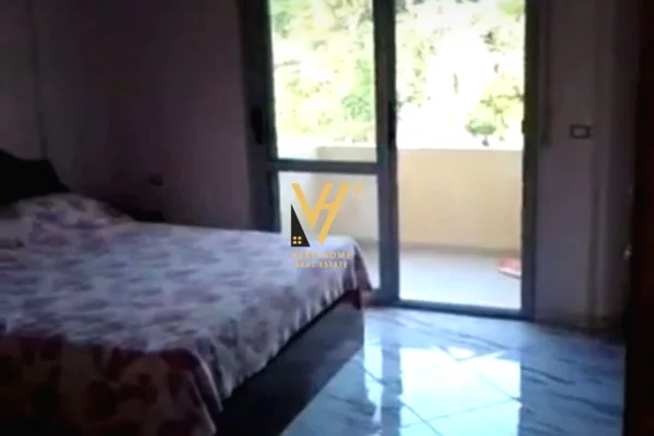 Shtepi ne shitje Apartament ne Vlore, 2+1, Mobilimi E mobiluar, Pagesa 215,000  Euro.
