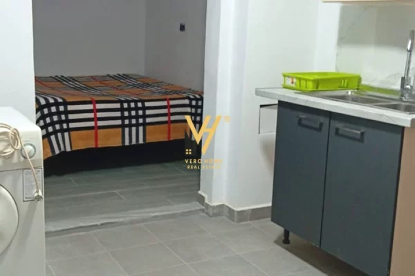 JEPET HYRJE 1+1+OBORR ME QIRA NE ALI DEM 25.000 LEKE