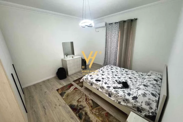 Shtepi me qera Apartament ne Tirane, 2+1, Mobilimi E mobiluar, Pagesa 63,000  Leke.