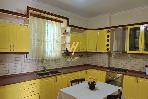 Luxury villas for rent in Fier 3+1, Furnished