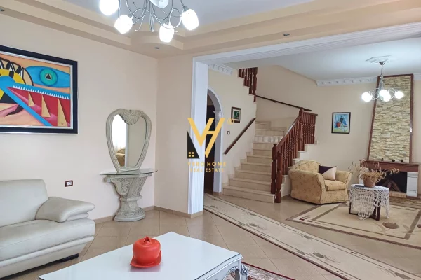 Luxury villas for rent in Fier 3+1, Furnished