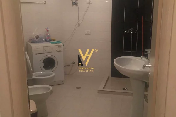 Shtepi me qera Apartament ne Tirane, 2+1, Mobilimi E mobiluar, Pagesa 52,000  Leke.