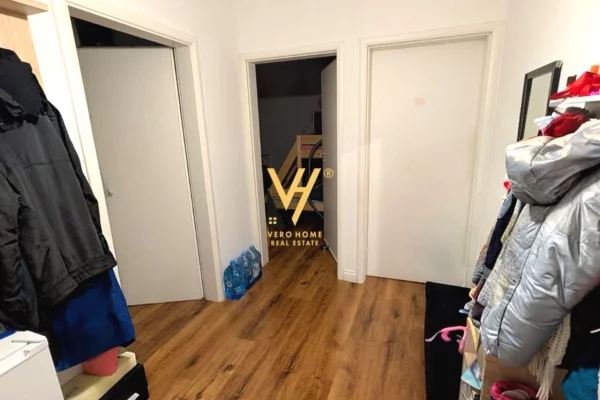 Appartamento in vendita a Tirana 2+1, Arredato