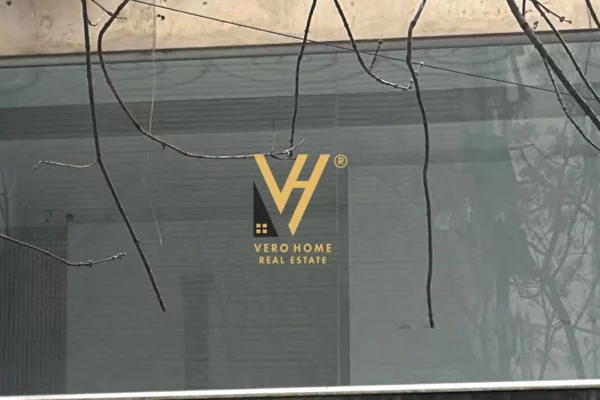 Ambient biznesi ne shitje 3+1 ne Tirane - 260,000 Euro