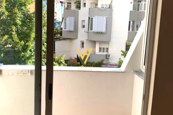 Shtepi me qera Apartament ne Tirane, 2+1, Mobilimi E mobiluar, Pagesa 70,000  Leke.