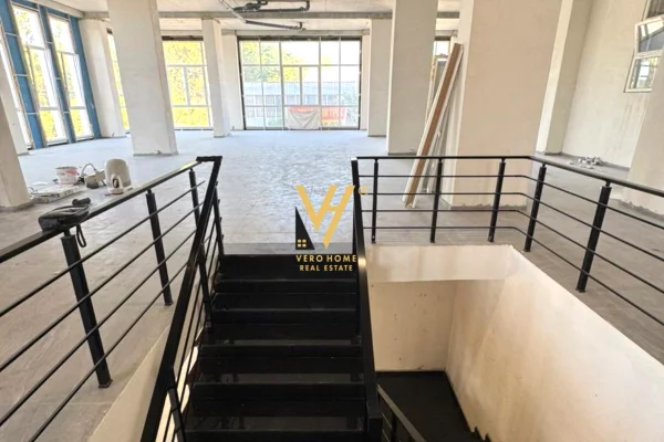 Ambient biznesi me qera 3+1 ne Tirane - 6,800 Euro