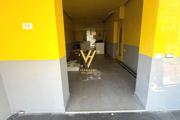 Ambient biznesi me qera 1+1 ne Tirane - 200,000 Leke