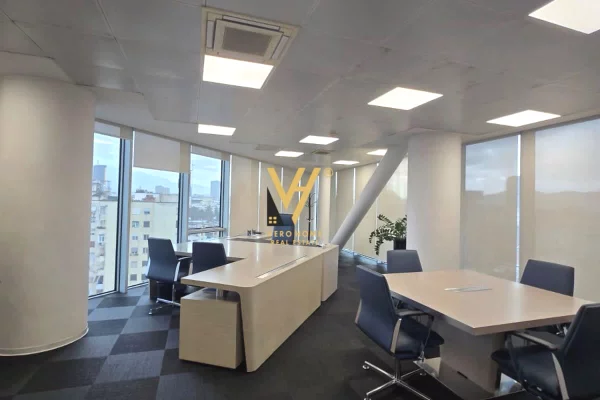 JEPET AMBIENT BIZNESI 770 M2 ME QIRA TE ZOGU I ZI 17.800 EURO