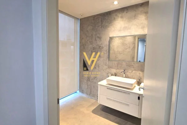 JEPET AMBIENT BIZNESI 770 M2 ME QIRA TE ZOGU I ZI 17.800 EURO