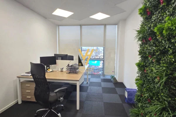 JEPET AMBIENT BIZNESI 770 M2 ME QIRA TE ZOGU I ZI 17.800 EURO