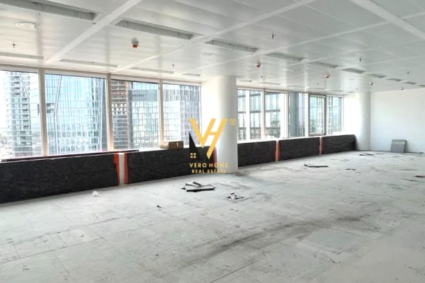 JEPET AMBIENT BIZNESI 770 M2 ME QIRA TE ZOGU I ZI 17.800 EURO