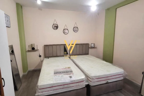 Shtepi me qera Apartament ne Tirane, 1+1, Mobilimi E mobiluar, Pagesa 530  Euro.