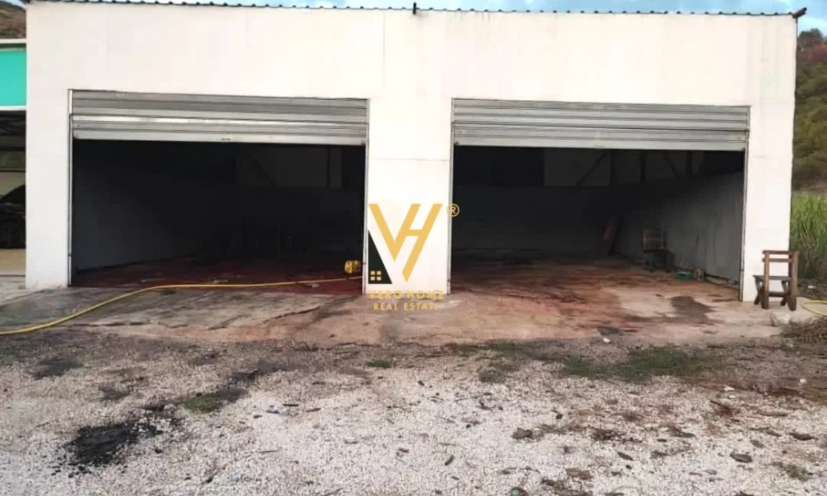 JEPET MAGAZINE 370 M2 ME QERA NE KOMBINAT 80.000 LEKE