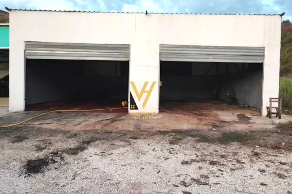 JEPET MAGAZINE 370 M2 ME QERA NE KOMBINAT 80.000 LEKE