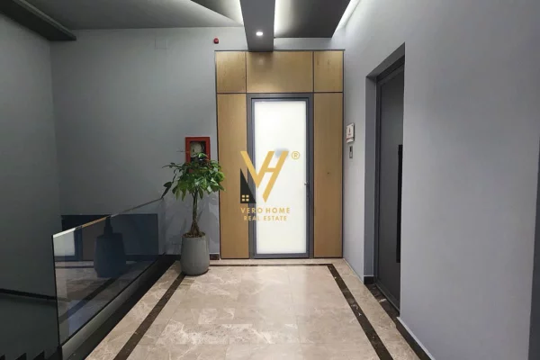 JEPET ZYRE 36 M2 ME QERA TE MYSLYM SHYRI 47.000 LEKE