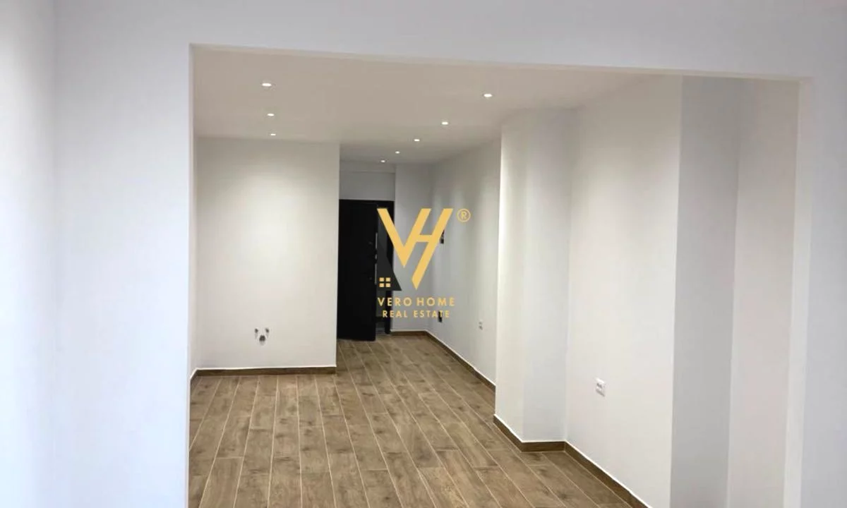 JEPET ZYRE 60 M2 ME QERA TE JORDAN MISJA 80.000 LEKE