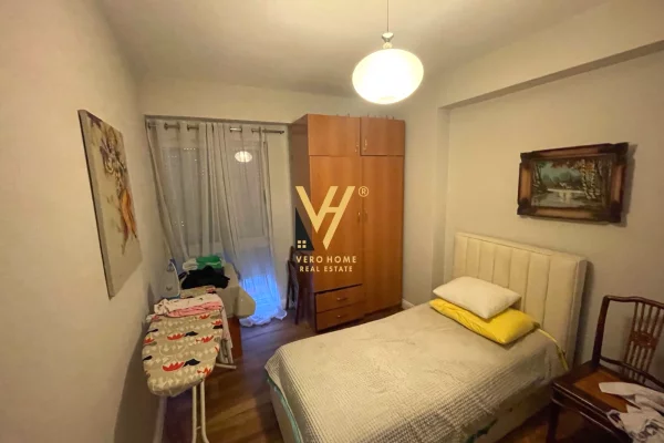 Shtepi me qera Apartament ne Tirane, 2+1, Mobilimi E mobiluar, Pagesa 800  Euro.