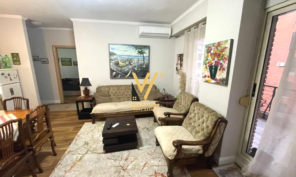 Shtepi me qera Apartament ne Tirane, 2+1, Mobilimi E mobiluar, Pagesa 800  Euro.