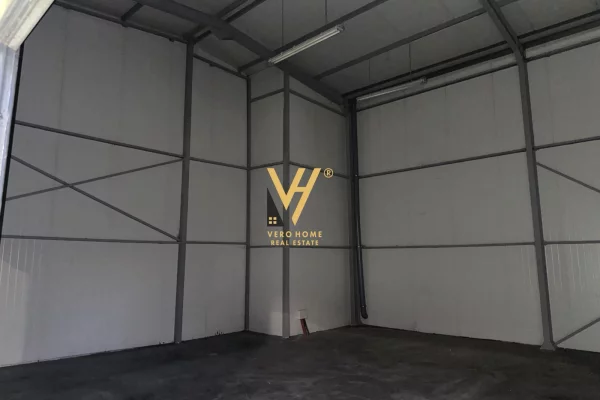 Ambient biznesi me qera 4+1 ne Tirane - 700 Euro