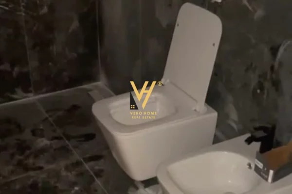 JEPET ZYRE 62 M2 ME QERA TE JORDAN MISJA 850 EURO