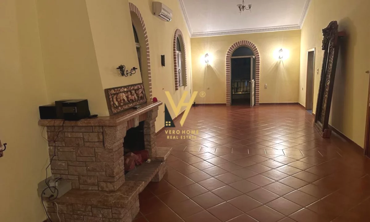 Casa privata/Indipendente in affitto a Tirana 6+1, Vuoto