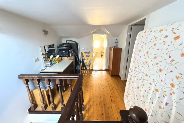 Shtepi ne shitje Apartament ne Tirane, 2+1, Mobilimi E mobiluar, Pagesa 159,000  Euro.