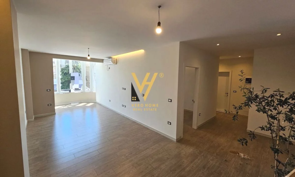 Appartamento in vendita a Tirana 2+1, Vuoto