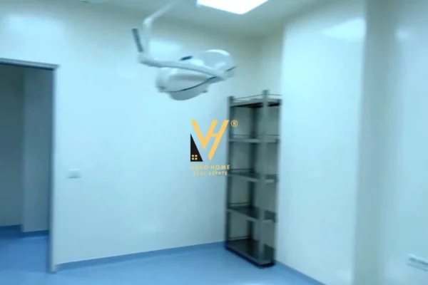 JEPET KLINIKE 150 M2 ME QERA TE KOMUNA E PARISIT 2.500 EURO