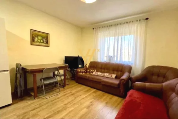 JEPET APARTAMENT 2+1+BLK ME QERA TE RRUGA E ELBASANIT 75.000 LEKE