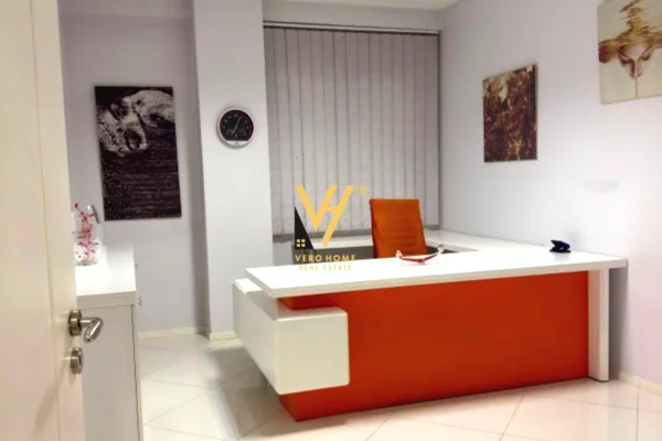 JEPET KLINIKE DENTARE ME QIRA TE TREGU ELEKTRIK 800 EURO