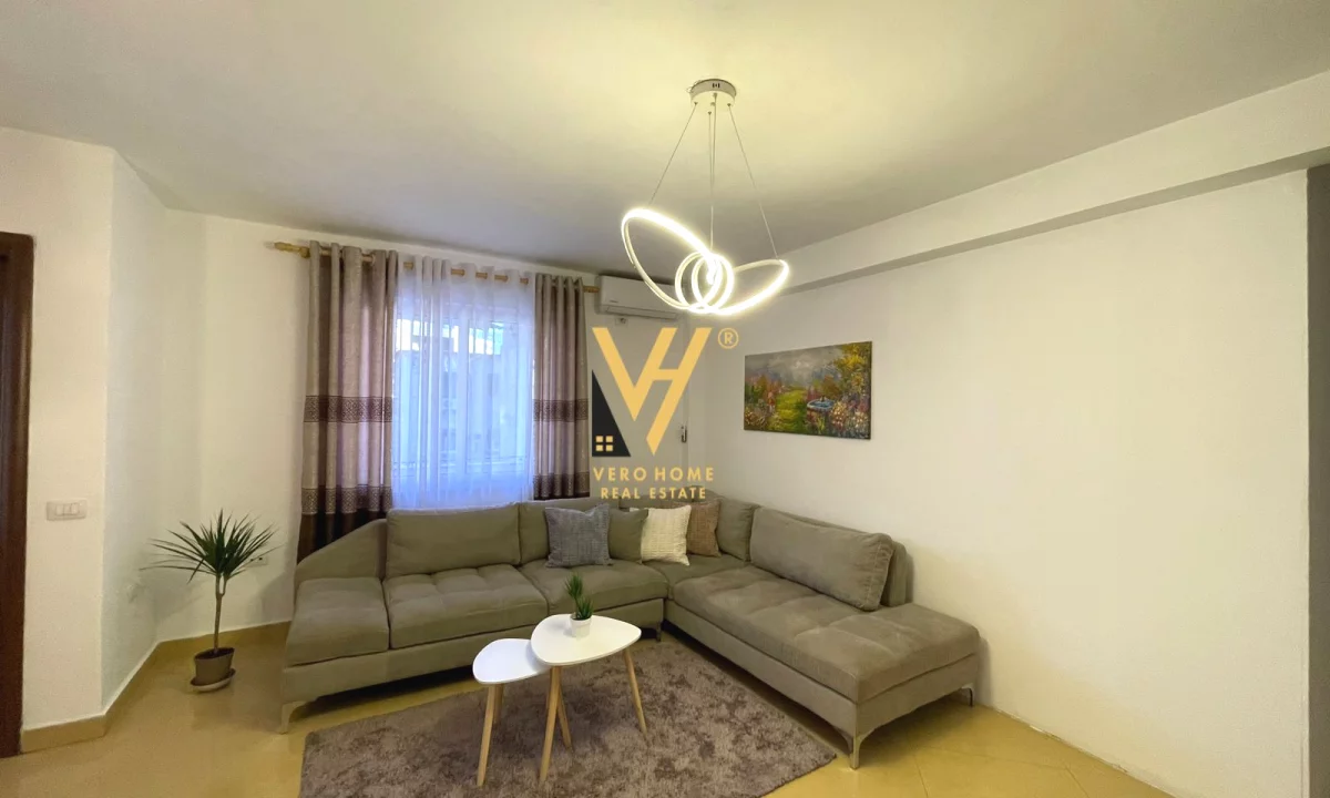 Appartamento in affitto a Tirana 2+1, Arredato