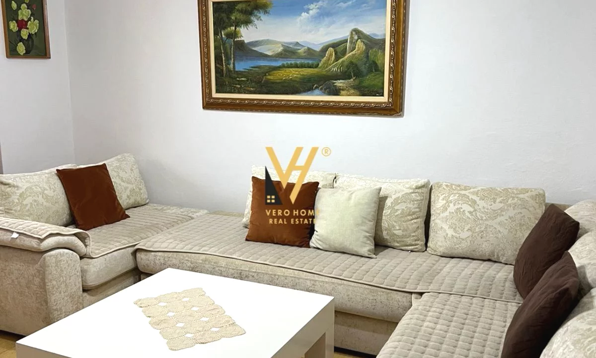 Shtepi me qera Apartament ne Tirane, 1+1, Mobilimi E mobiluar, Pagesa 40,000  Leke.